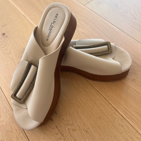 Kelsi Dagger Shoes - Kelsi Dagger Brooklyn Slide Sandals – Nude/Beige Size 8